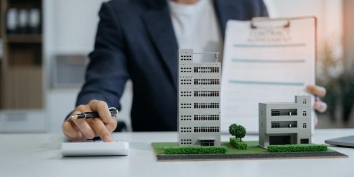 Exonération de CFE et déménagement : le Conseil d’Etat fixe de nouvelles limites